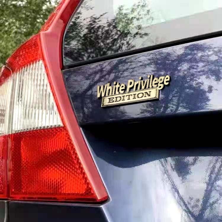 2 PCS Golden White Privilege Edition Emblem Fender Badge