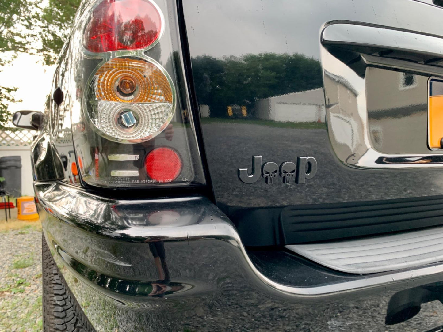 Funny Skull SUV Metal Emblem Badge